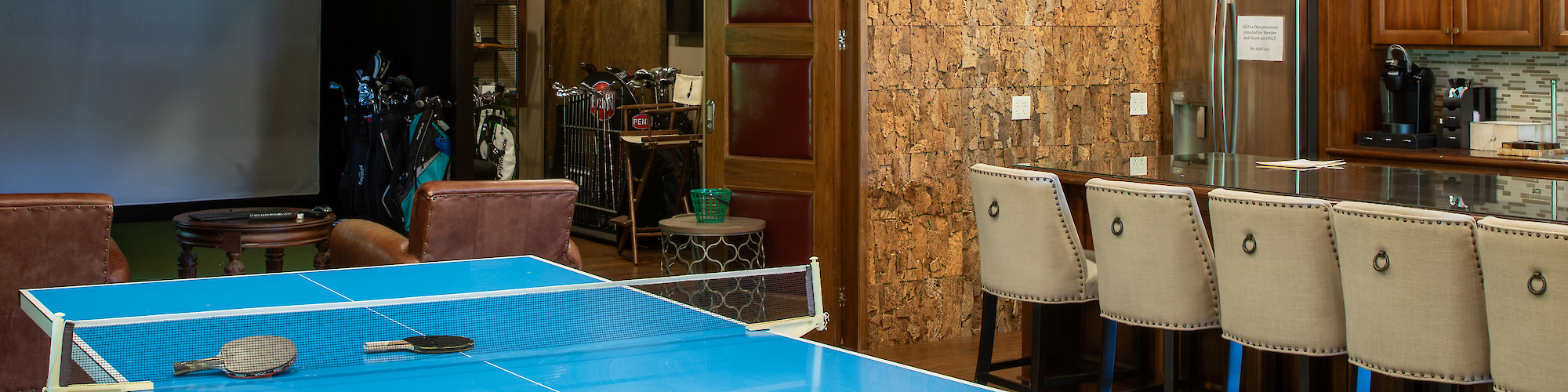 Versatile game and meeting space in Fox Den with a ping pong table at Preserve Resort & Spa event venue.